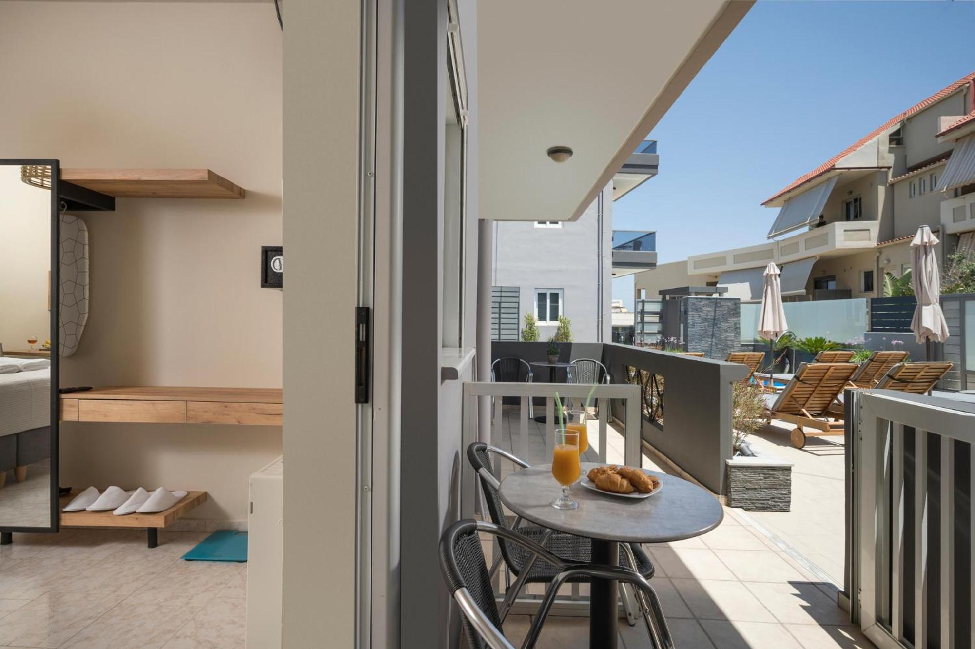 Sun Ray Luxury Apartments Агия-Марина Номер фото