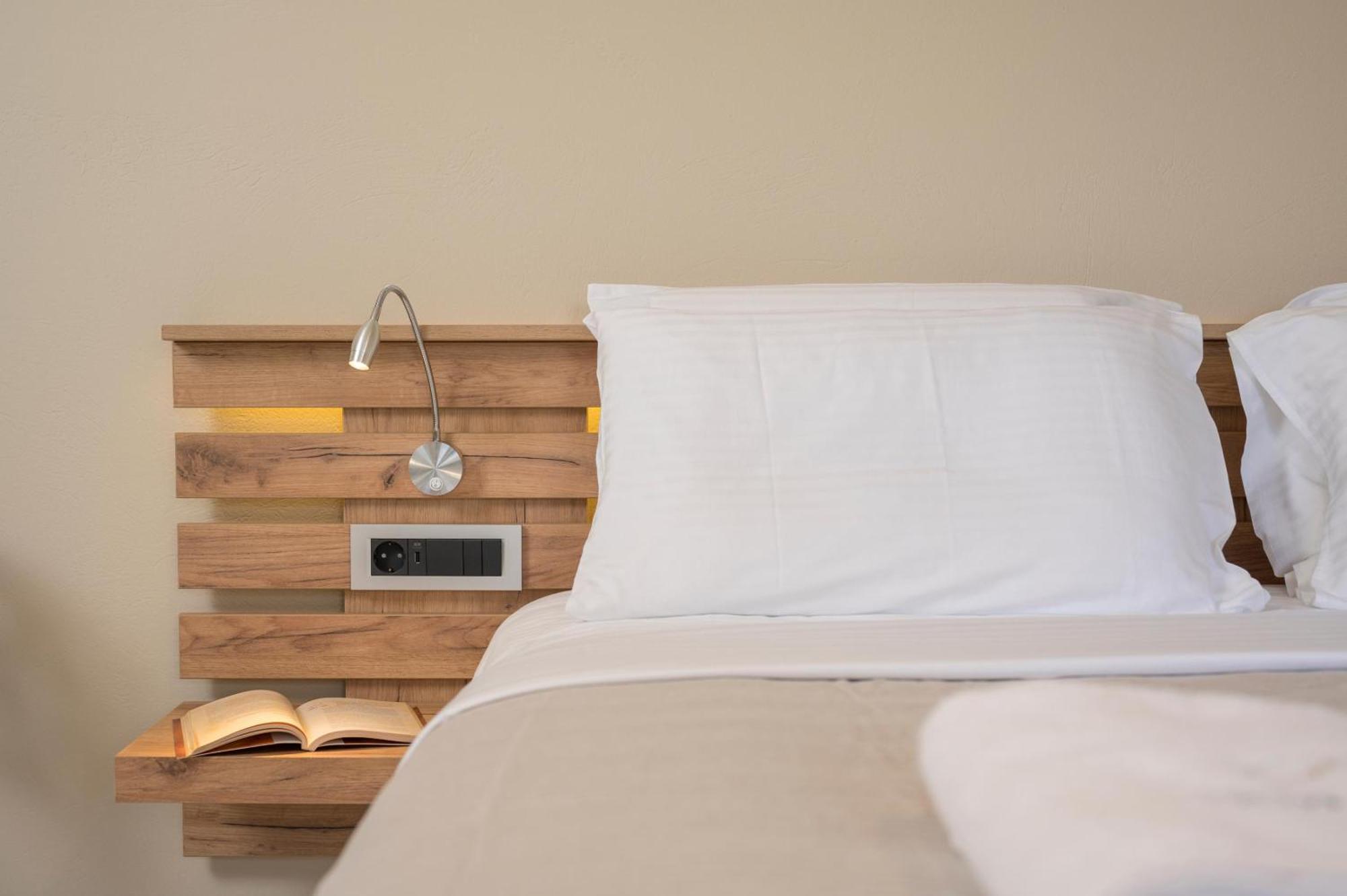 Sun Ray Luxury Apartments Агия-Марина Номер фото