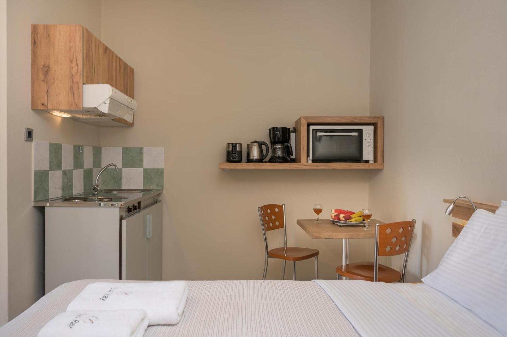Sun Ray Luxury Apartments Агия-Марина Номер фото